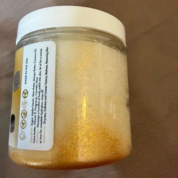 🔥 S’more Sugar Scrub 🔥 - Picture 3 of 4